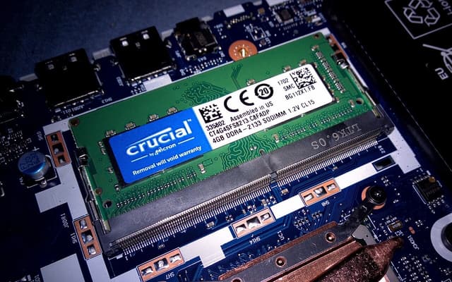 筆電變慢可以升級嗎？記憶體與 SSD 升級前先確認的 5 件事（2026）