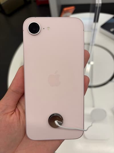 Apple iPhone 17e